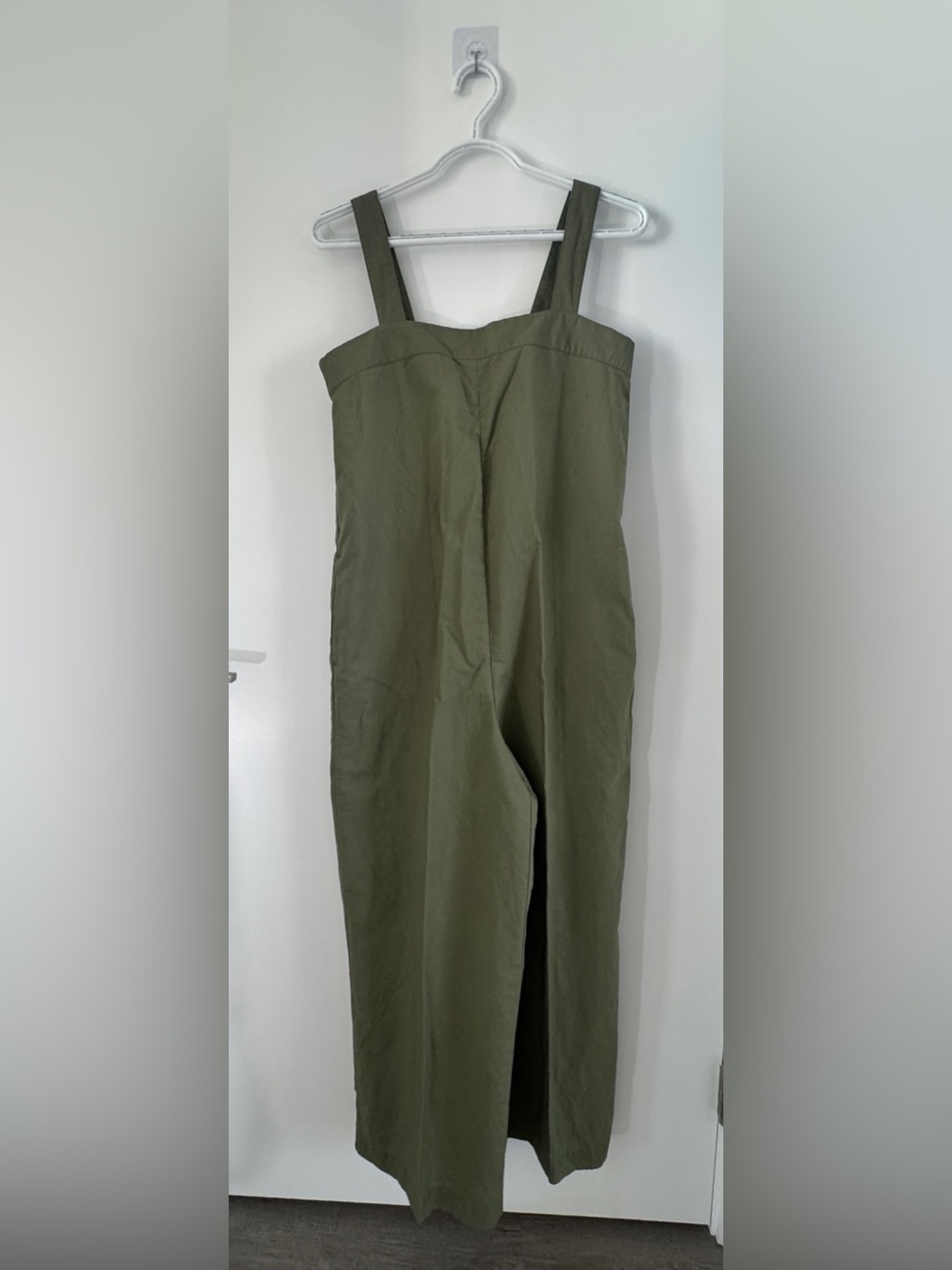 Uniqlo Olive Green Wide-Leg Jumpsuit with Straps Size XS